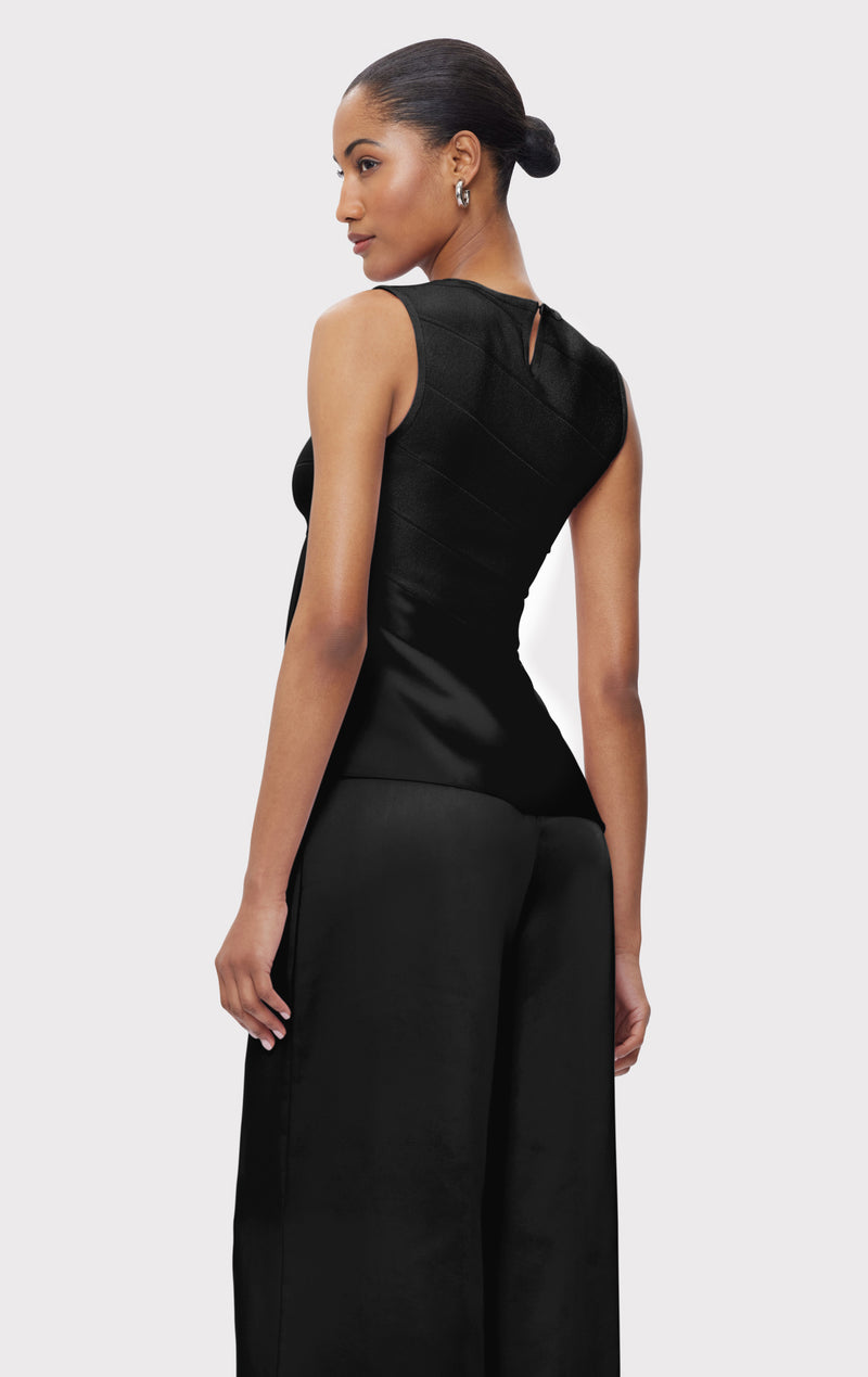 THE EVERLY TOP